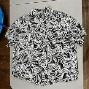 Original Use XXL short sleeve button down shirt